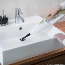 Dampfreiniger