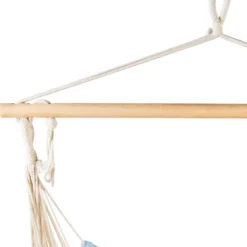 Hängesessel aus Polyester blau-weiß gestreift mit Holzstab