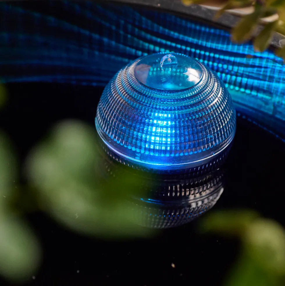 LED Solar Schwimmkugel Ø 8 cm aus Kunststoff mit Farbwechsel