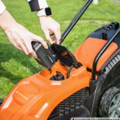 YARD FORCE Akku Rasenmäher 20 V inkl. Schnellladegerät